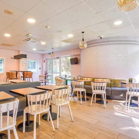 Paris Parc Des Expositions 3* Malakoff