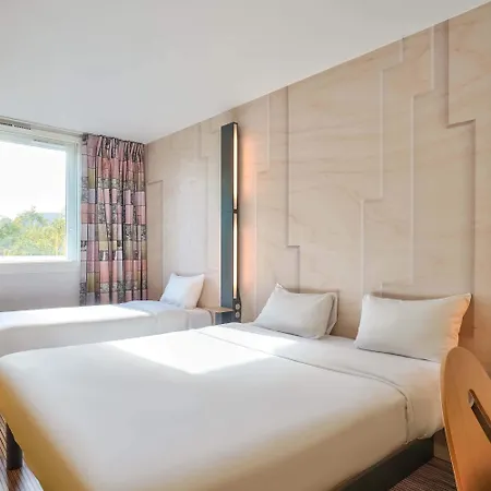 Hotel Paris Parc Des Expositions 3*