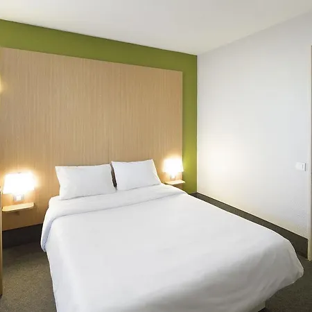 Hotel Paris Parc Des Expositions 3*